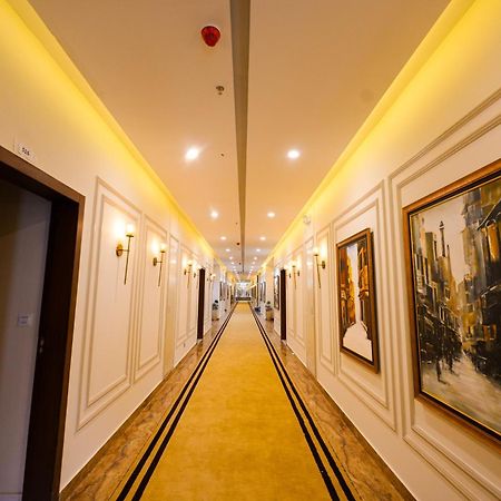 Pavilion Suites - Premium Aparthotel In Bahria Town ラーワルピンディー エクステリア 写真