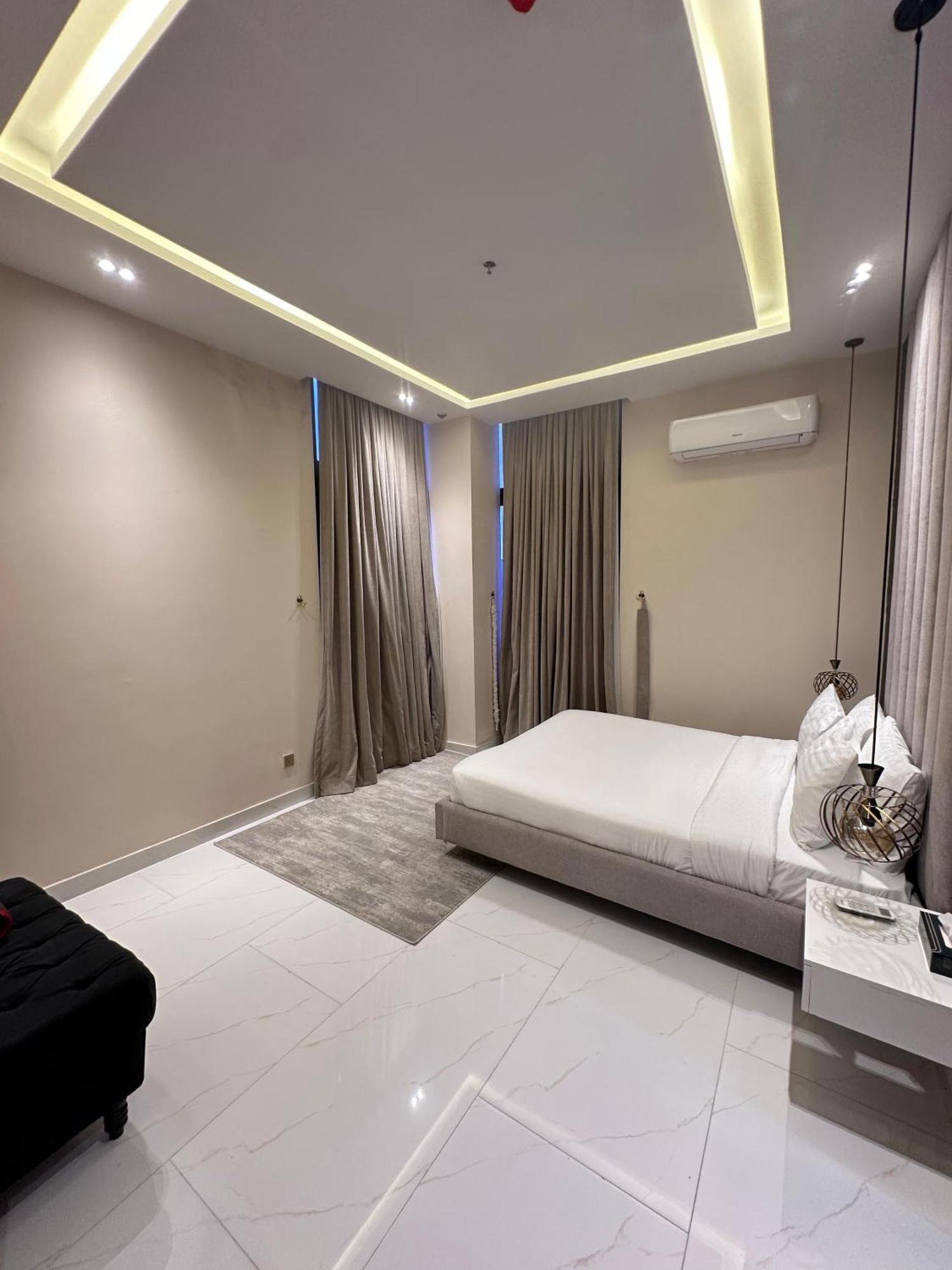 Pavilion Suites - Premium Aparthotel In Bahria Town ラーワルピンディー エクステリア 写真