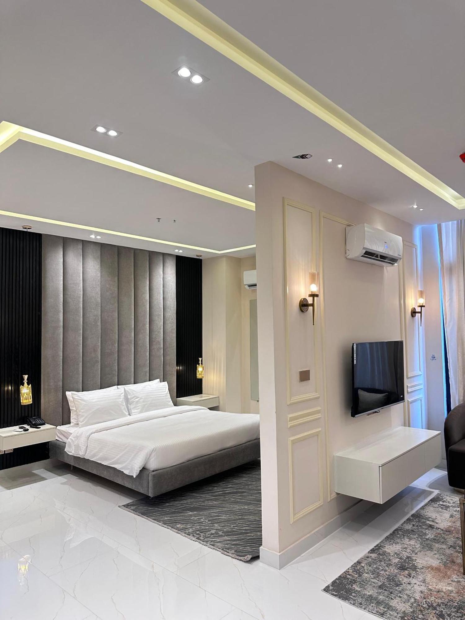 Pavilion Suites - Premium Aparthotel In Bahria Town ラーワルピンディー エクステリア 写真
