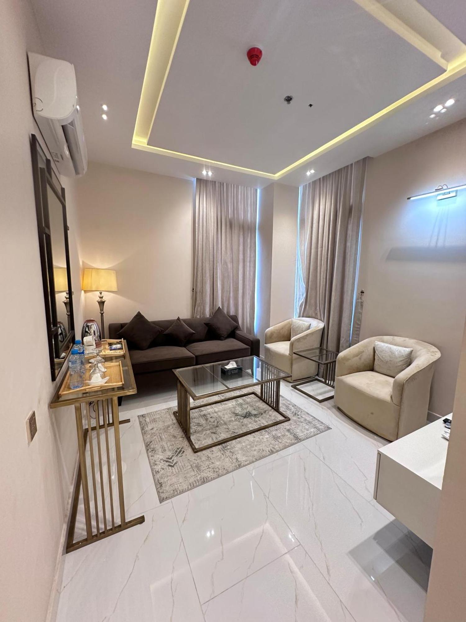 Pavilion Suites - Premium Aparthotel In Bahria Town ラーワルピンディー エクステリア 写真