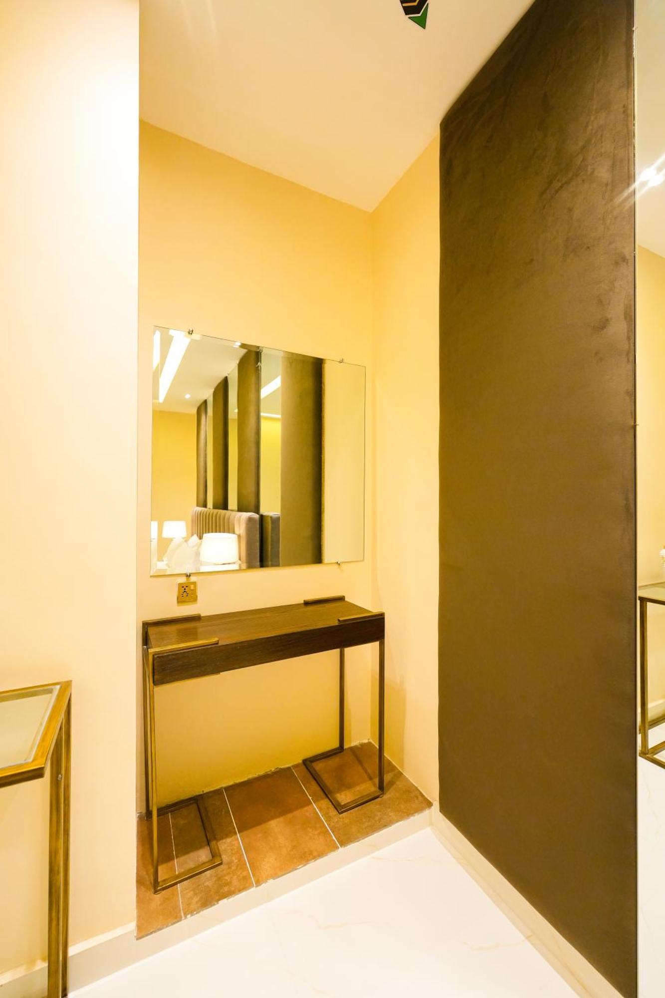 Pavilion Suites - Premium Aparthotel In Bahria Town ラーワルピンディー エクステリア 写真