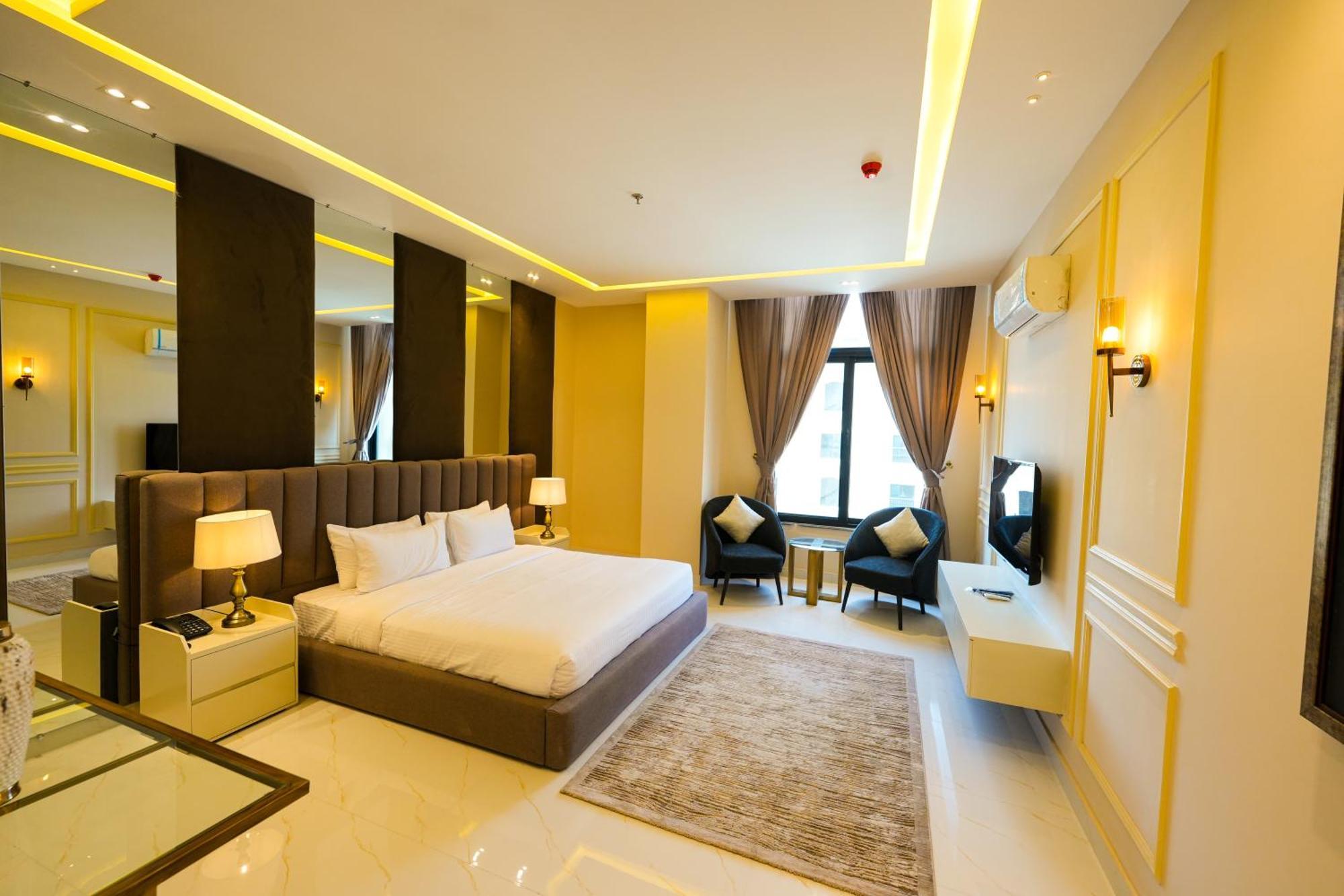 Pavilion Suites - Premium Aparthotel In Bahria Town ラーワルピンディー エクステリア 写真