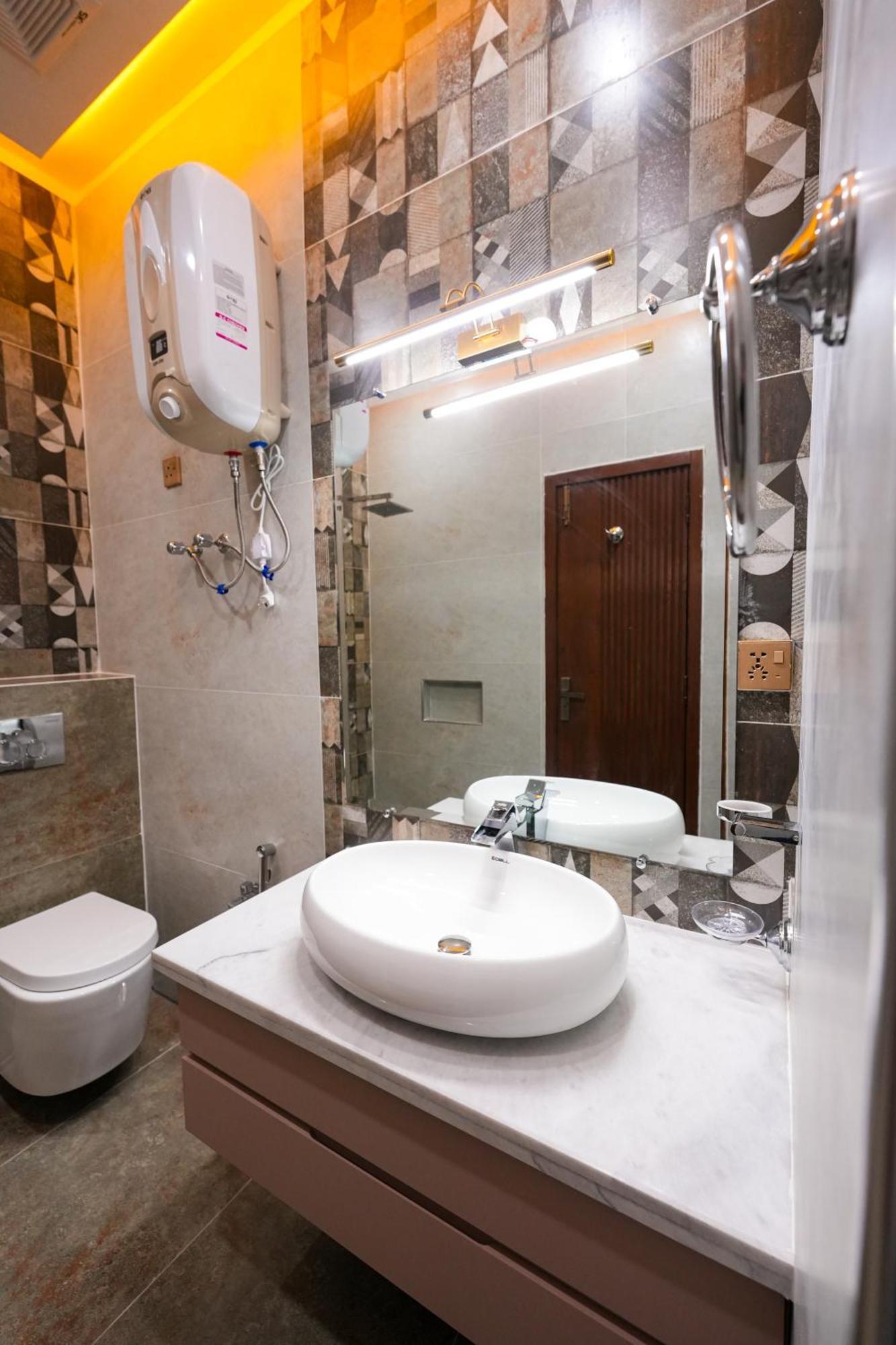 Pavilion Suites - Premium Aparthotel In Bahria Town ラーワルピンディー エクステリア 写真