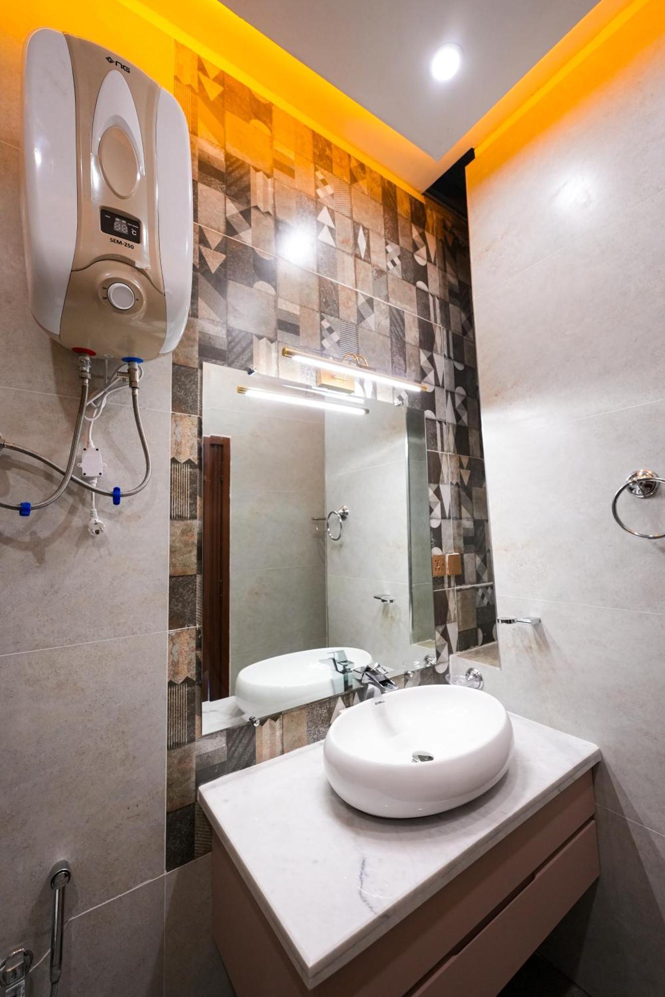 Pavilion Suites - Premium Aparthotel In Bahria Town ラーワルピンディー エクステリア 写真