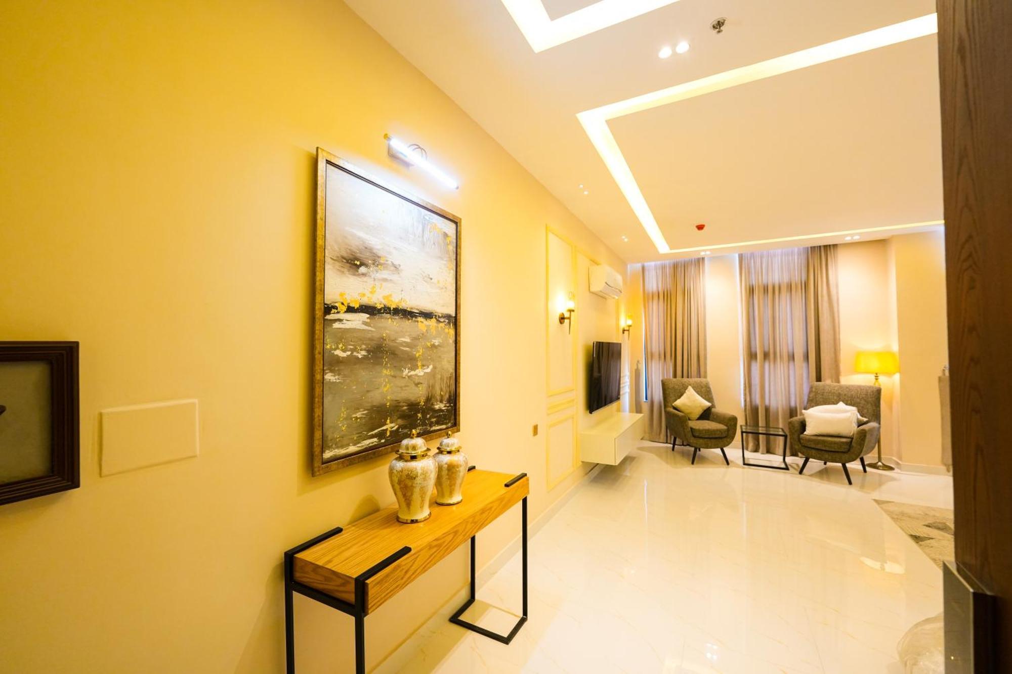 Pavilion Suites - Premium Aparthotel In Bahria Town ラーワルピンディー エクステリア 写真